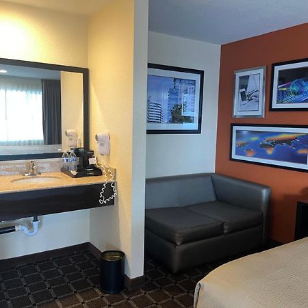 Oregon Trail Inn And Suites Лейквью Экстерьер фото
