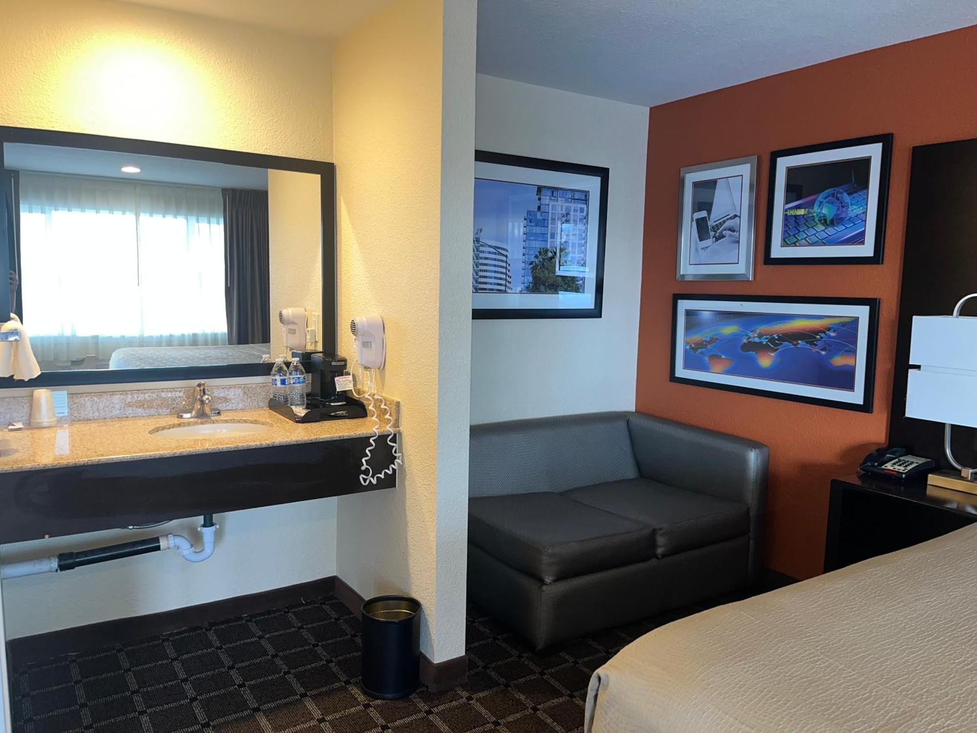 Oregon Trail Inn And Suites Лейквью Экстерьер фото